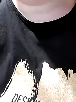 Snapshot of D_Marinna chatting on 02/09/26, 06:06 D Marinna online show from 02/09/26, 06:06