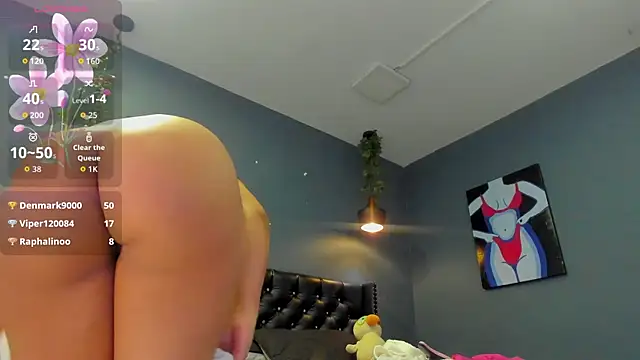 Snapshot of Sophiietaylor chatting on 11/08/25, 11:30 Sophiietaylor online show from 11/08/25, 11:30