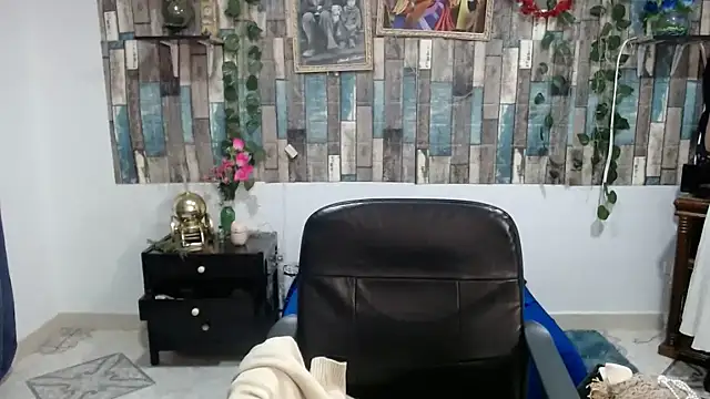 KarimaSarabe online show from 01/09/26, 09:55