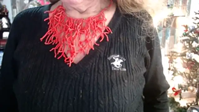 Snapshot of KarimaSarabe chatting on 12/18/25, 08:56 KarimaSarabe online show from 12/18/25, 08:56