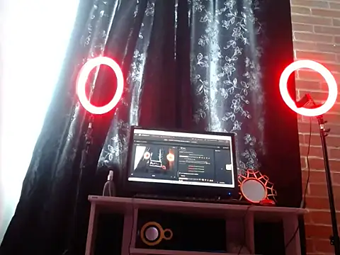 Snapshot of KarimaSarabe chatting on 05/11/26, 04:04 KarimaSarabe online show from 05/11/26, 04:04