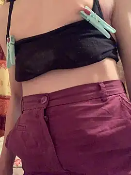 Sissynipple69 online show from 04/17/26, 11:51