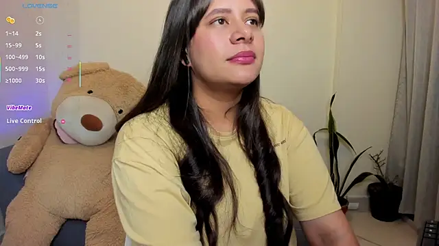 emily adams01 online show from 05/13/26, 11:34