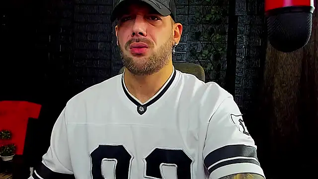 LexXHardy online show from 10/21/25, 02:05