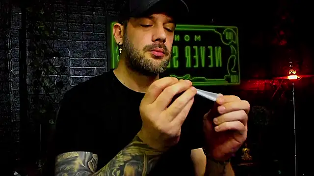 LexXHardy online show from 02/15/26, 02:16