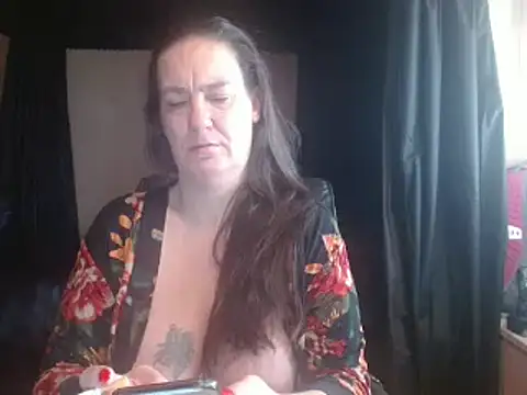 Snapshot of SimoneMoore chatting on 02/17/25, 05:34 SimoneMoore online show from 02/17/25, 05:34