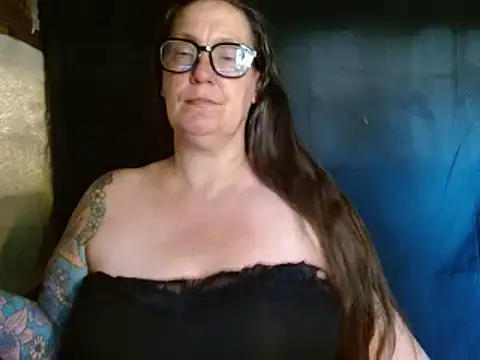 SimoneMoore online show from 04/16/26, 10:45