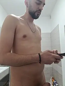 ToplessDragonxh online show from 04/15/26, 06:56