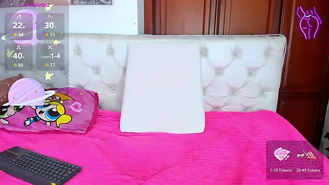 Andrea Williams24 online show from 03/18/26, 01:13