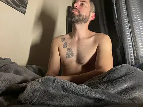 hotraillX online show from 12/22/24, 08:27