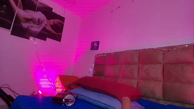  sex mia online show from 11/06/25, 07:29