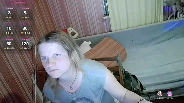 Snapshot of Kathlyn__Heath chatting on 06/13/26, 07:34 Kathlyn Heath online show from 06/13/26, 07:34