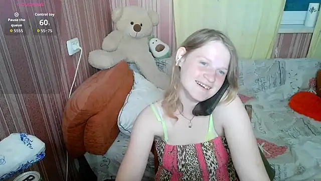 Snapshot of Kathlyn__Heath chatting on 06/22/26, 05:54 Kathlyn Heath online show from 06/22/26, 05:54