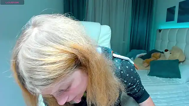 Kathlyn  Heath online show from 09/28/25, 07:21