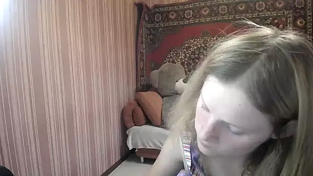 Kathlyn  Heath online show from 09/17/25, 05:37