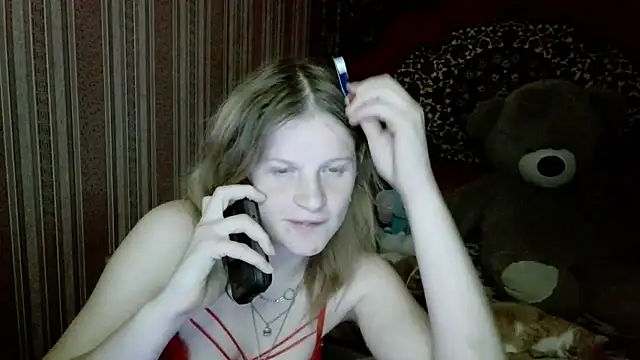 Kathlyn  Heath online show from 12/13/25, 08:04