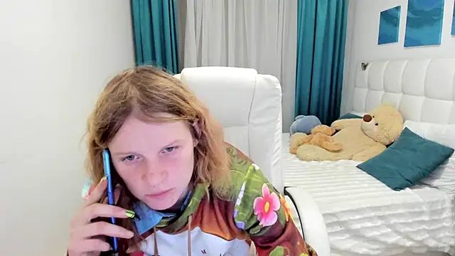 Kathlyn  Heath online show from 11/26/25, 07:58