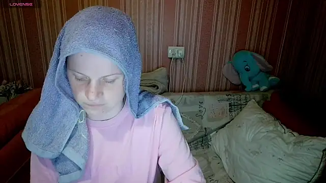 Kathlyn  Heath online show from 04/14/26, 08:58