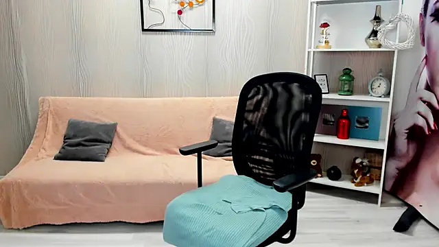 Cassandra Hotty online show from 03/03/25, 10:38