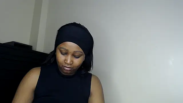 NIKKIE LOVE online show from 04/13/26, 09:30