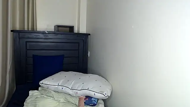 NIKKIE LOVE online show from 02/08/26, 09:29