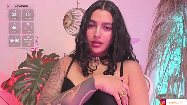 Snapshot of Anngel_1 chatting on 11/30/25, 03:57 Anngel 1 online show from 11/30/25, 03:57