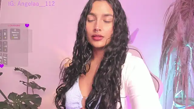Snapshot of Anngel_1 chatting on 03/10/25, 04:03 Anngel 1 online show from 03/10/25, 04:03