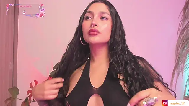 Snapshot of Anngel_1 chatting on 11/22/25, 03:11 Anngel 1 online show from 11/22/25, 03:11