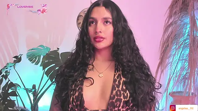 Snapshot of Anngel_1 chatting on 10/21/25, 07:46 Anngel 1 online show from 10/21/25, 07:46