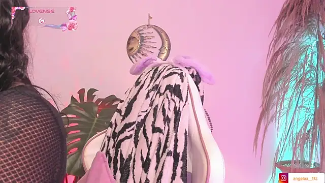 Snapshot of Anngel_1 chatting on 11/24/25, 03:56 Anngel 1 online show from 11/24/25, 03:56