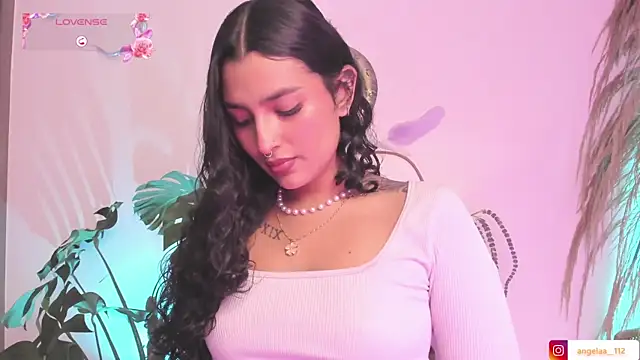 Snapshot of Anngel_1 chatting on 10/23/25, 03:21 Anngel 1 online show from 10/23/25, 03:21