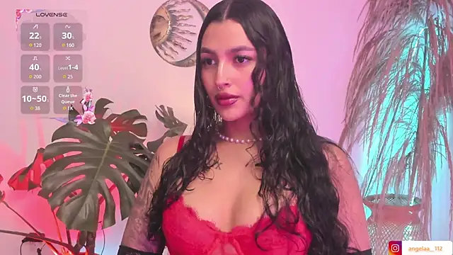 Snapshot of Anngel_1 chatting on 12/04/25, 02:05 Anngel 1 online show from 12/04/25, 02:05