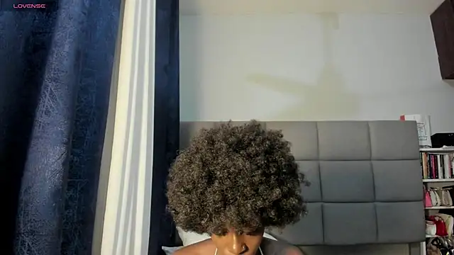 suhaila suus online show from 03/08/26, 02:37