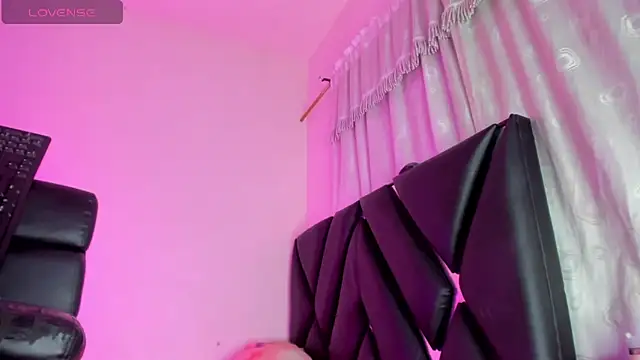 stephany doll  online show from 12/20/25, 04:04