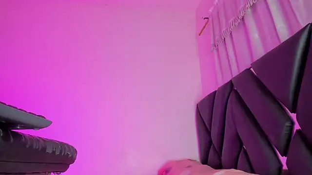 Snapshot of stephany_doll_ chatting on 07/06/26, 03:03 stephany doll online show from 07/06/26, 03:03
