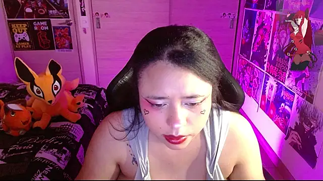 Emmachan19 online show from 02/12/26, 06:46