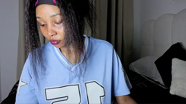 Snapshot of sexycabdy chatting on 11/18/25, 09:07 sexycabdy online show from 11/18/25, 09:07