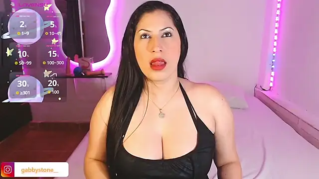 Snapshot of Gabby_stone_ chatting on 09/12/25, 11:37 Gabby stone online show from 09/12/25, 11:37