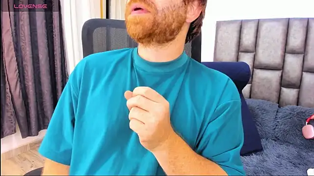 Snapshot of michacosio chatting on 01/19/26, 02:59 michacosio online show from 01/19/26, 02:59