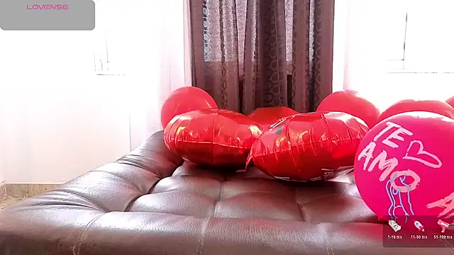 Snapshot of michacosio chatting on 02/10/26, 02:16 michacosio online show from 02/10/26, 02:16