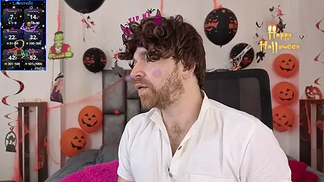 Snapshot of michacosio chatting on 10/29/25, 08:30 michacosio online show from 10/29/25, 08:30