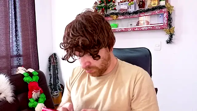 Snapshot of michacosio chatting on 11/20/25, 02:51 michacosio online show from 11/20/25, 02:51