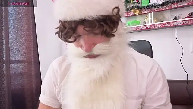 Snapshot of michacosio chatting on 11/25/25, 02:17 michacosio online show from 11/25/25, 02:17