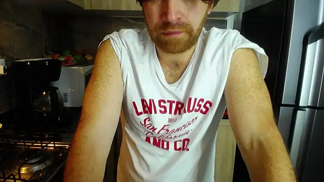 Snapshot of michacosio chatting on 10/19/25, 05:59 michacosio online show from 10/19/25, 05:59