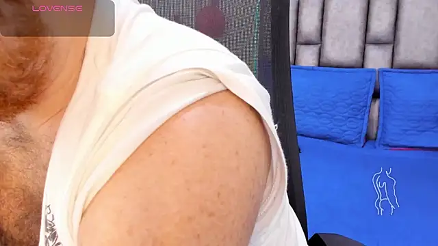 Snapshot of michacosio chatting on 02/26/26, 03:17 michacosio online show from 02/26/26, 03:17