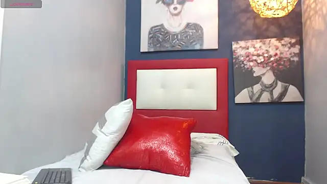 Snapshot of AngelitaWild_ chatting on 01/29/25, 09:50 AngelitaWild online show from 01/29/25, 09:50