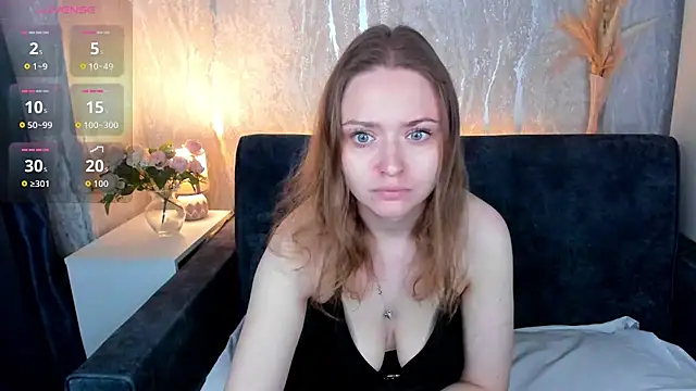 Snapshot of Linda_Bryant chatting on 07/18/26, 01:03 Linda Bryant online show from 07/18/26, 01:03