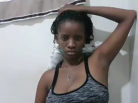 prettybeee online show from 10/25/25, 07:36