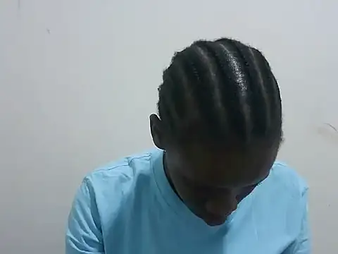 prettybeee online show from 12/18/25, 10:13