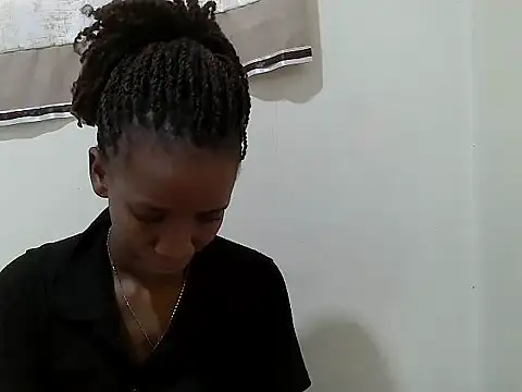 prettybeee online show from 11/05/25, 11:02